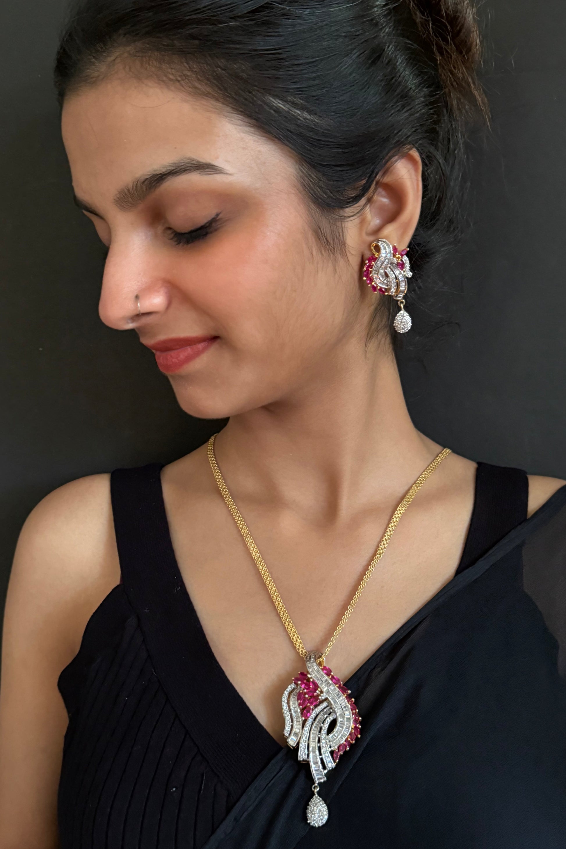 Ruby pendant set with Golden Chain