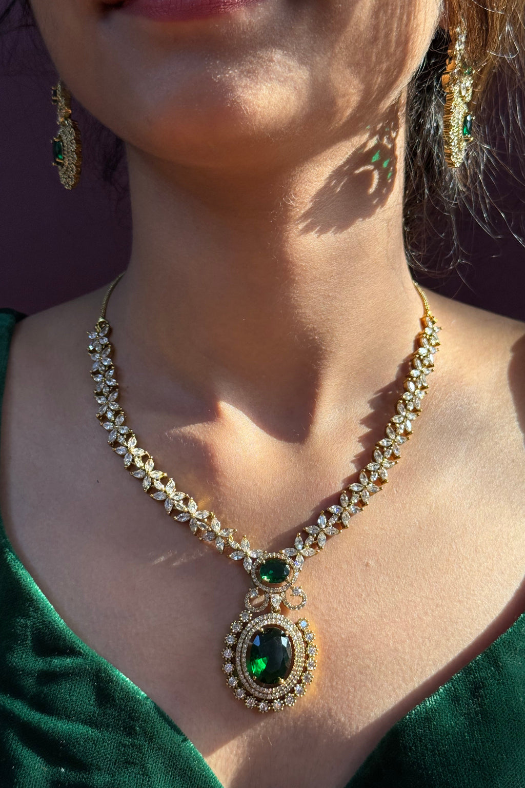 Stunning Gold and Green Stone Jewelry Set – Perfect for Bridesmaids & Celebrations”