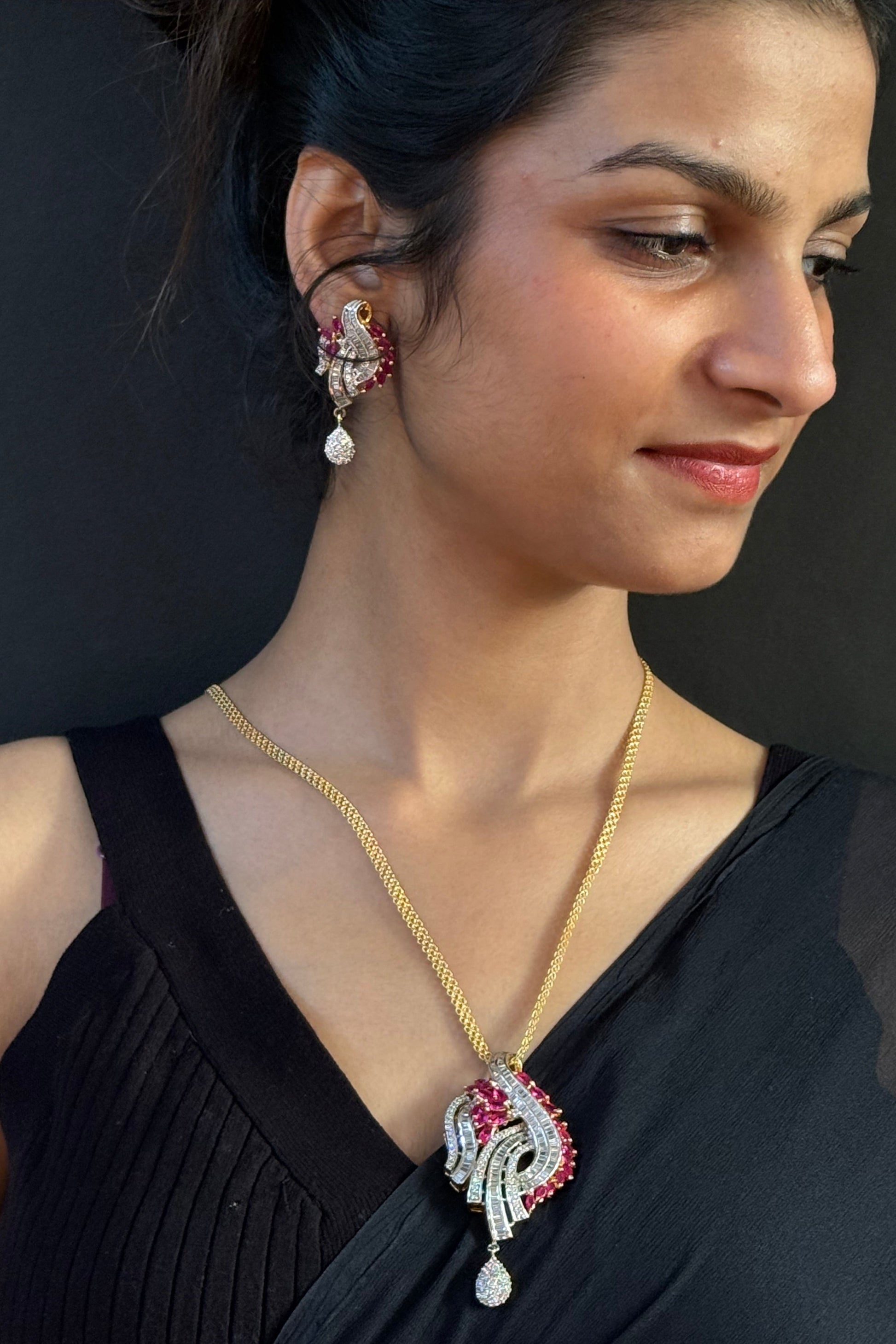 Ruby pendant set with Golden Chain