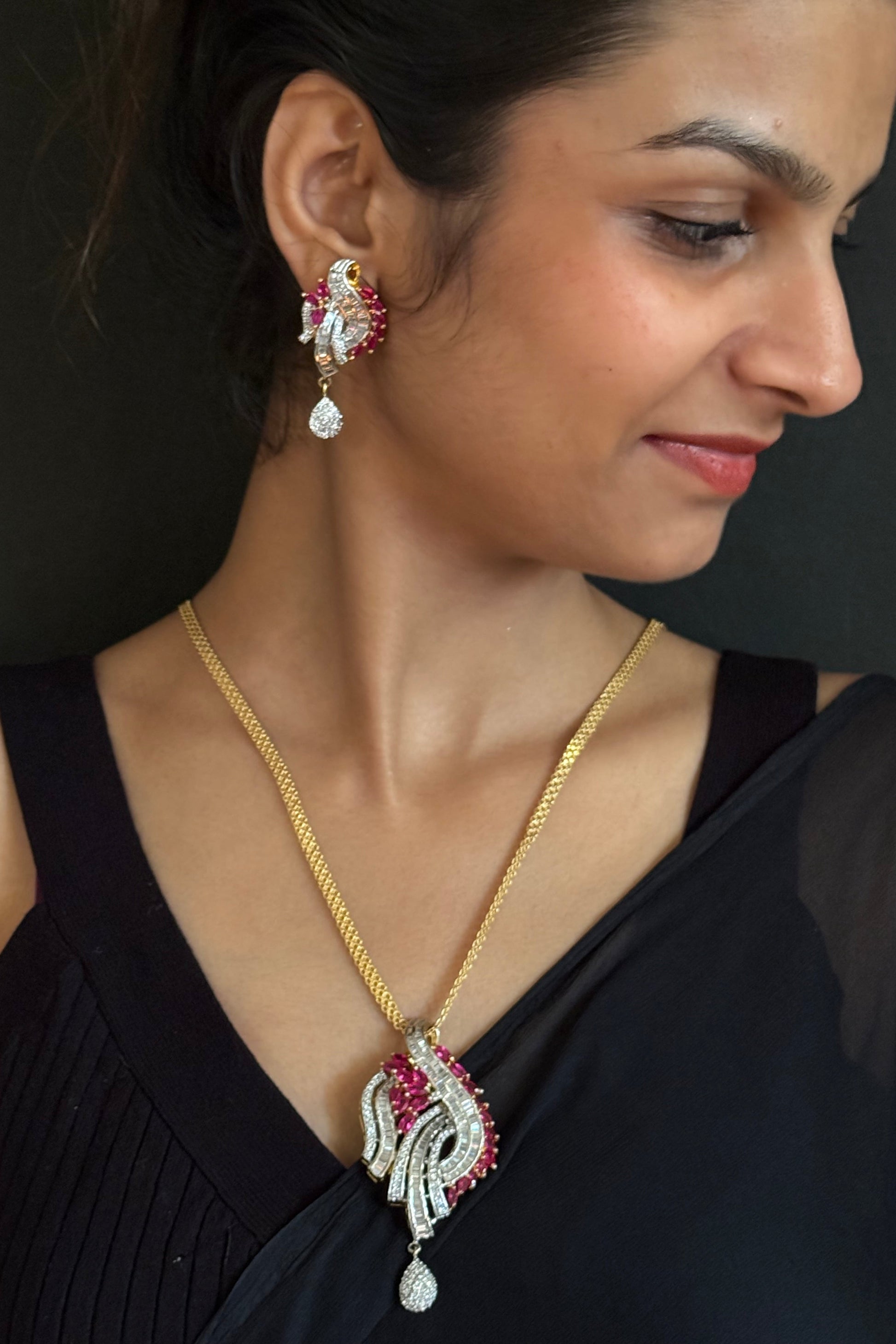 Ruby pendant set with Golden Chain